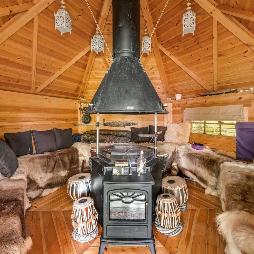 Bold, artistic and undeniably unique, this striking residence delivers an extraordinary blend of character, craftsmanship and lifestyle living. - Photo 1