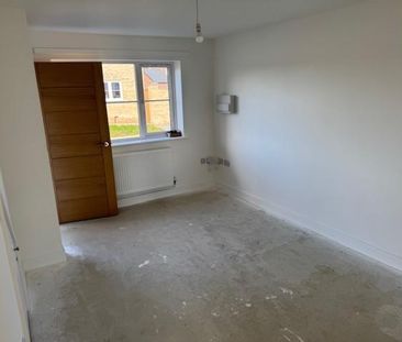 2 bedroom semi-detached house to rent - Photo 1