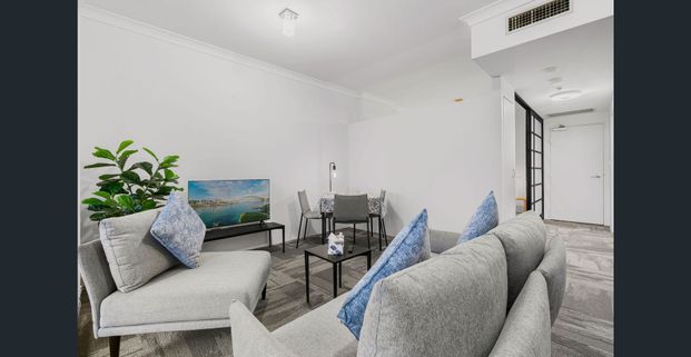 Bright and spacious Surry Hills - Photo 1