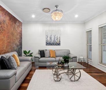 5 Silverbirch Place, Bridgeman Downs QLD 4035 - House For Rent | Do... - Photo 2