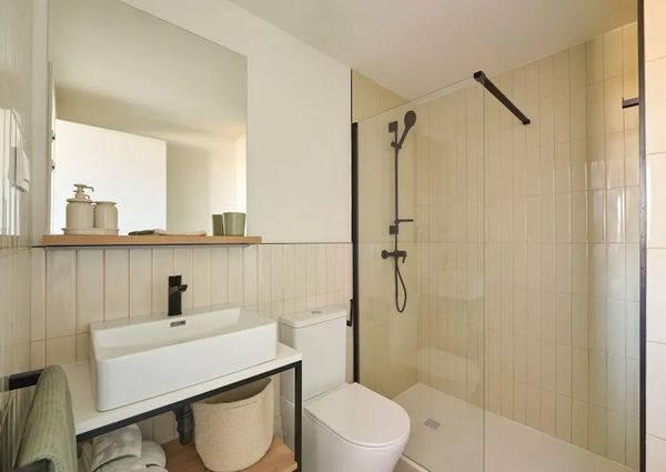 Calle de Perdiguera, Alcobendas, Community of Madrid 28108