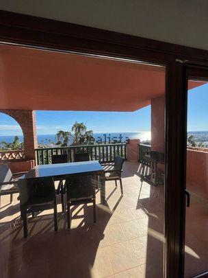 Alquiler de ático en Avenida del Higuerón s/n - Photo 1