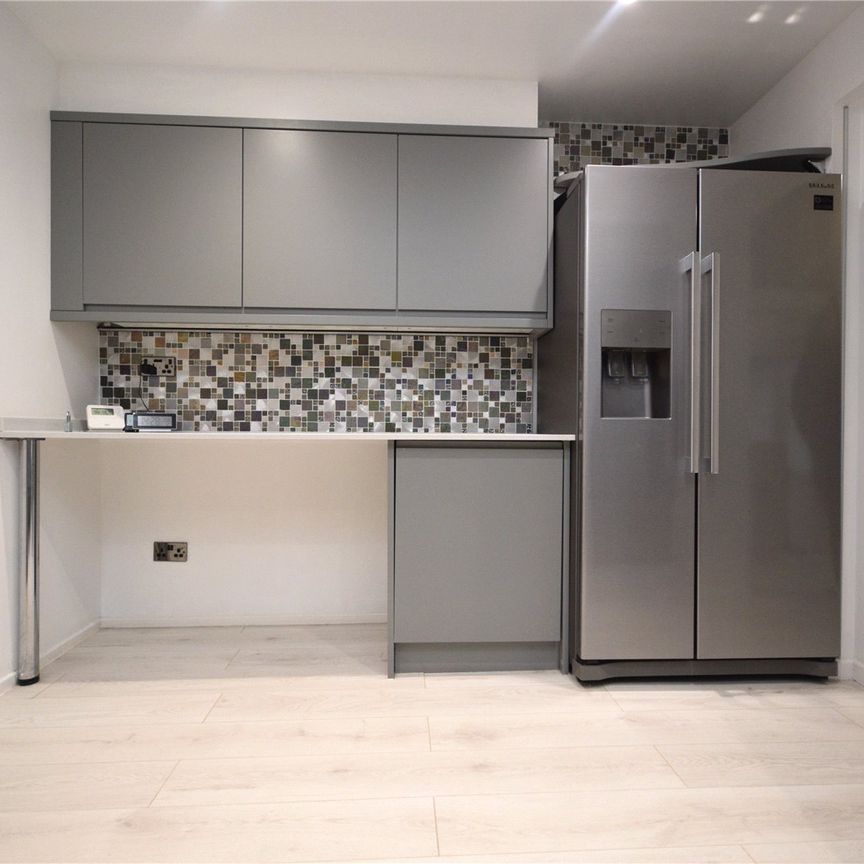 11, Clayton Close, Hunslet, Leeds, LS10 2HA - Photo 1