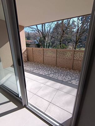 Location appartement 3 pièces 69.7 m² à Crest (26400) - Photo 1