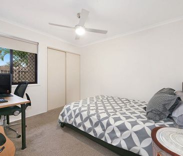 Poolside Perfection in a Peaceful Court - Photo 5