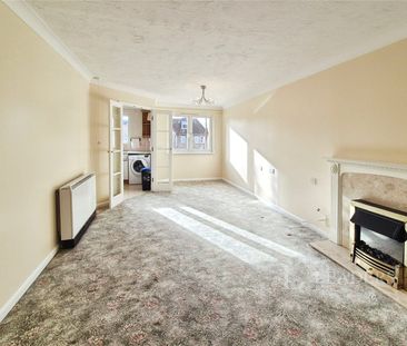 2 bedroom apartment to rent Cedar Avenue, Chelmsford, Essex, CM1 - Photo 3
