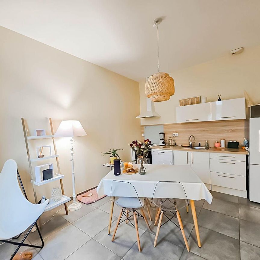 Location appartement 3 pièces, 100.00m², Beauvoisin - Photo 2