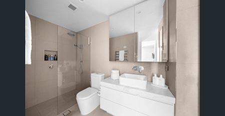 2/444 Glenferrie Road, Kooyong, Vic 3144 - Photo 2