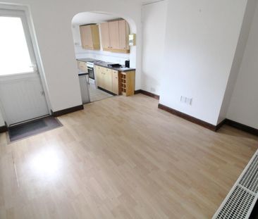 2 bedroom House To Let Total Size: 729 SQ FT - Photo 1