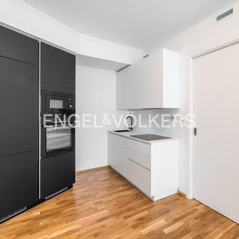 Pronájem bytu 2+kk 56 m2 - Photo 1