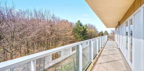 Appartement te huur in Elsene voor € 3.200 met 4 slaapkamers - Photo 2