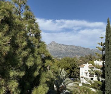 4 bedroom luxury penthouse for rent in Málaga, Andalusia - Photo 1