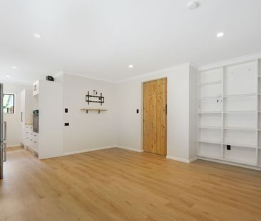 Sleek, Stylish & Newly Renovated - Photo 1