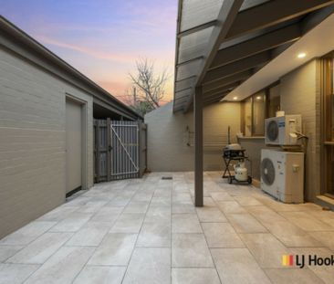 102 Arthur Circle, Forrest ACT, Belconnen - Photo 3