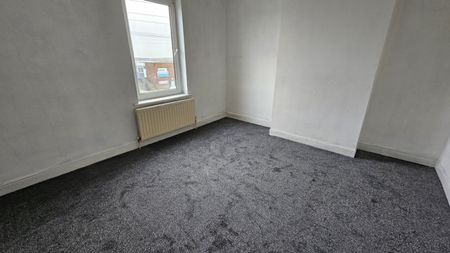 2 bed Terraced - To Let - Photo 2