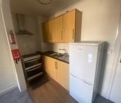 1 bed Apartment - To Let - Photo 6