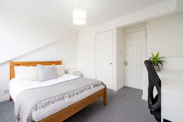 5 bedroom house to rent - Photo 1