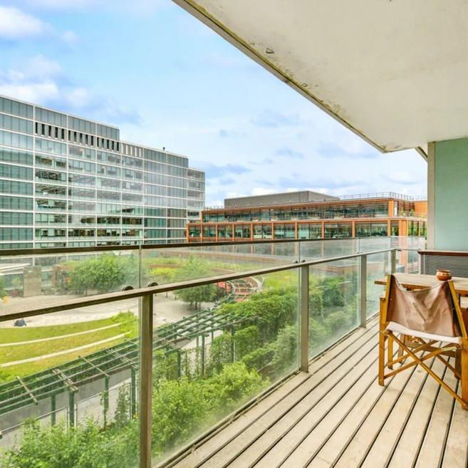 3 bedroom flat to rent - Photo 1