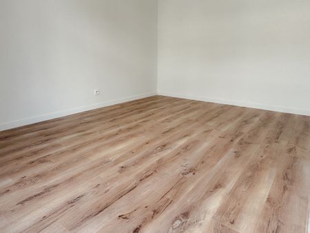 Appartement - te huur - 7100 La Louvière - 680 € - Photo 5