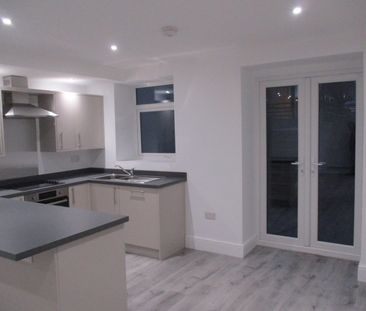 2 Bed Flat, Slatey Road, CH43 - Photo 2