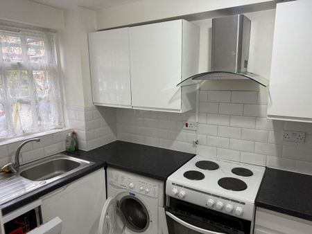 1 bedroom flat to rent - Photo 2