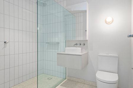 Premier Two Bedroom Townhouse In The Heart Of Prahran - Photo 3