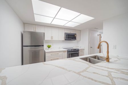 For Lease - 1001 Bay Street Unit# 2908, Toronto, Ontario - Photo 4