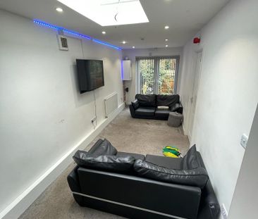 Terry Road Room 4 - Photo 1