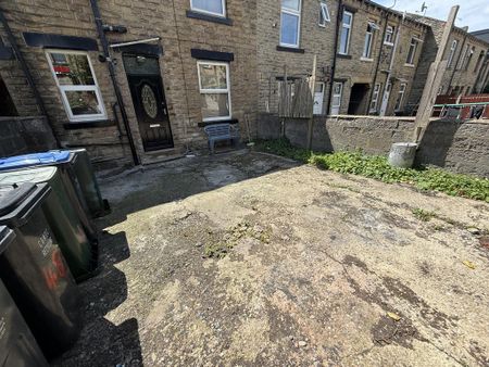 2 bedroom terraced house to rent - Photo 5