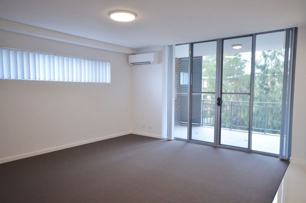 2 Bedroom Apartment with Lift Access - Photo 1