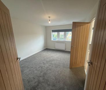 2 bedroom detached house to rent - Photo 3