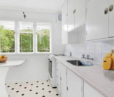 Refreshed 2 Bedroom with Charm Galore! - Photo 1