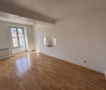 Location Appartement 3 pièces 52m² ROMANS SUR ISERE 26100 - Photo 2