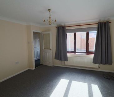 3 bedroom end of terrace house to rent - Photo 1