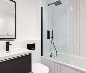 London Road, Sittingbourne, Kent, ME10 - Photo 2