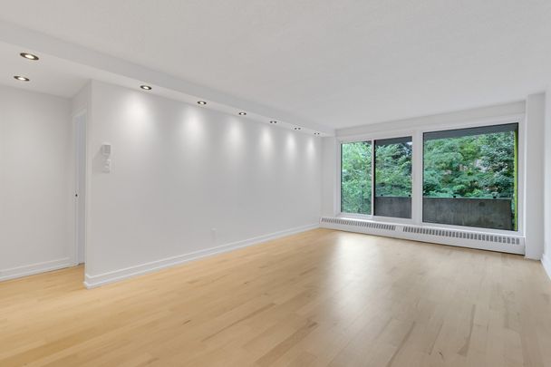 4700 Av. Bonavista, Montréal (Côte-des-Neiges, QC H3W - Photo 1