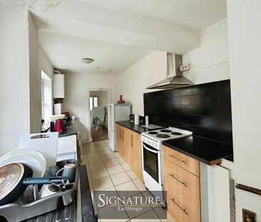3 bedroom terraced house to rent - Photo 4