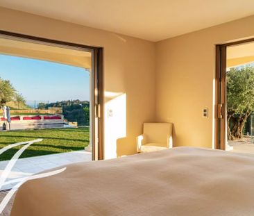 Maison à louer Cagnes Sur Mer, Cote d'Azur, France9 000 EUR / Mois - Photo 6