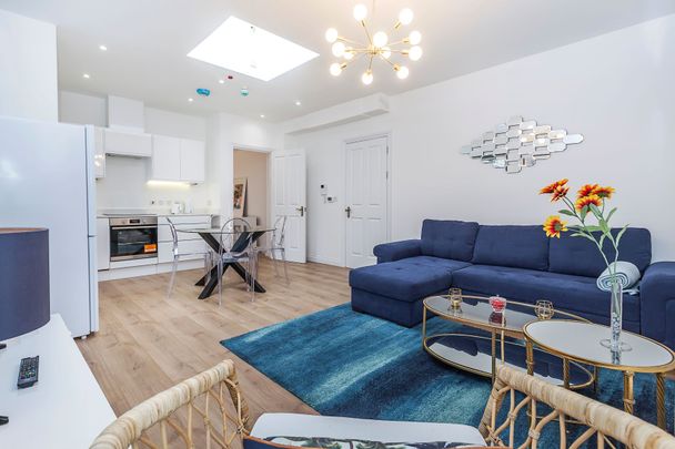 Phoenix Rd, Euston, NW1 - Photo 1