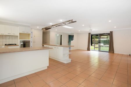 15 Paddington Drive, Carrara QLD 4211 - House For Rent | Domain - Photo 3