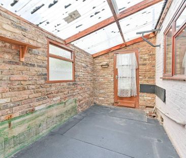 3 bedroom terraced house to rent - Photo 4