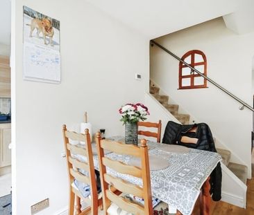 Daimler Avenue, Banbury - Photo 2