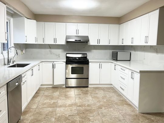 For Lease - 61 Morbank Drive, Toronto, Ontario - Photo 1