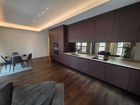 2 Bed Flat, Artillery Row, SW1P - Photo 5