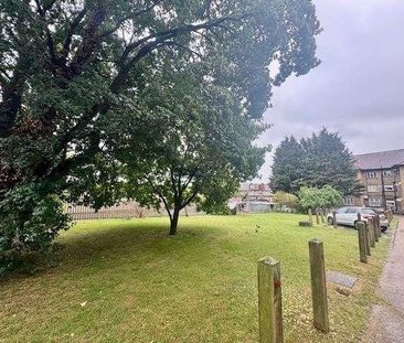 Alexandra Avenue, Harrow, HA2 - Photo 2