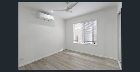 Charming, Low-Maintenance Family Home in a Prime Location - Photo 5