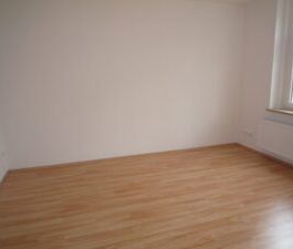 Robert-Koch-Str. 40, Wohnung 5 ~~~ Einbauküche, Balkon, Bad mit Wan... - Photo 3