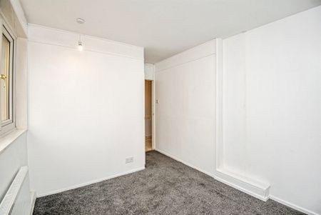 West Pinfold, Barnsley, Royston - Photo 2