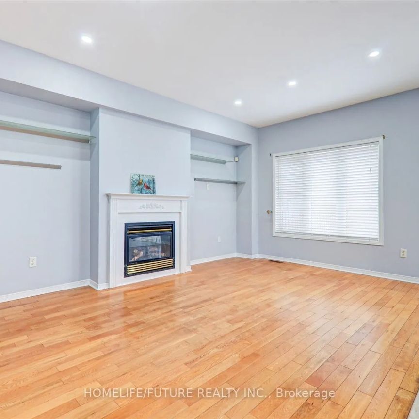 221 Hupfield Trail #MAIN - Photo 1