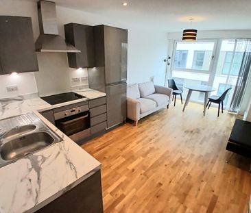 Park Place, Stevenage - Photo 2